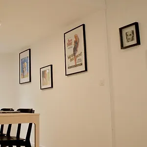 Appartement Parisien Branche A 10 Min De Bastille, Paris