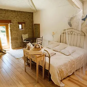un-jardin-sur-la-colline-claveyson.hotels-rhonealpes.com/
